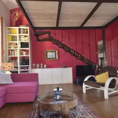 Il Pianerottolo Apartment