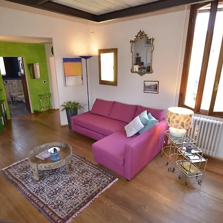 Apartment Il Pianerottolo *