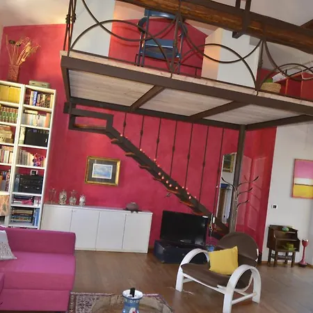 Apartment Il Pianerottolo *